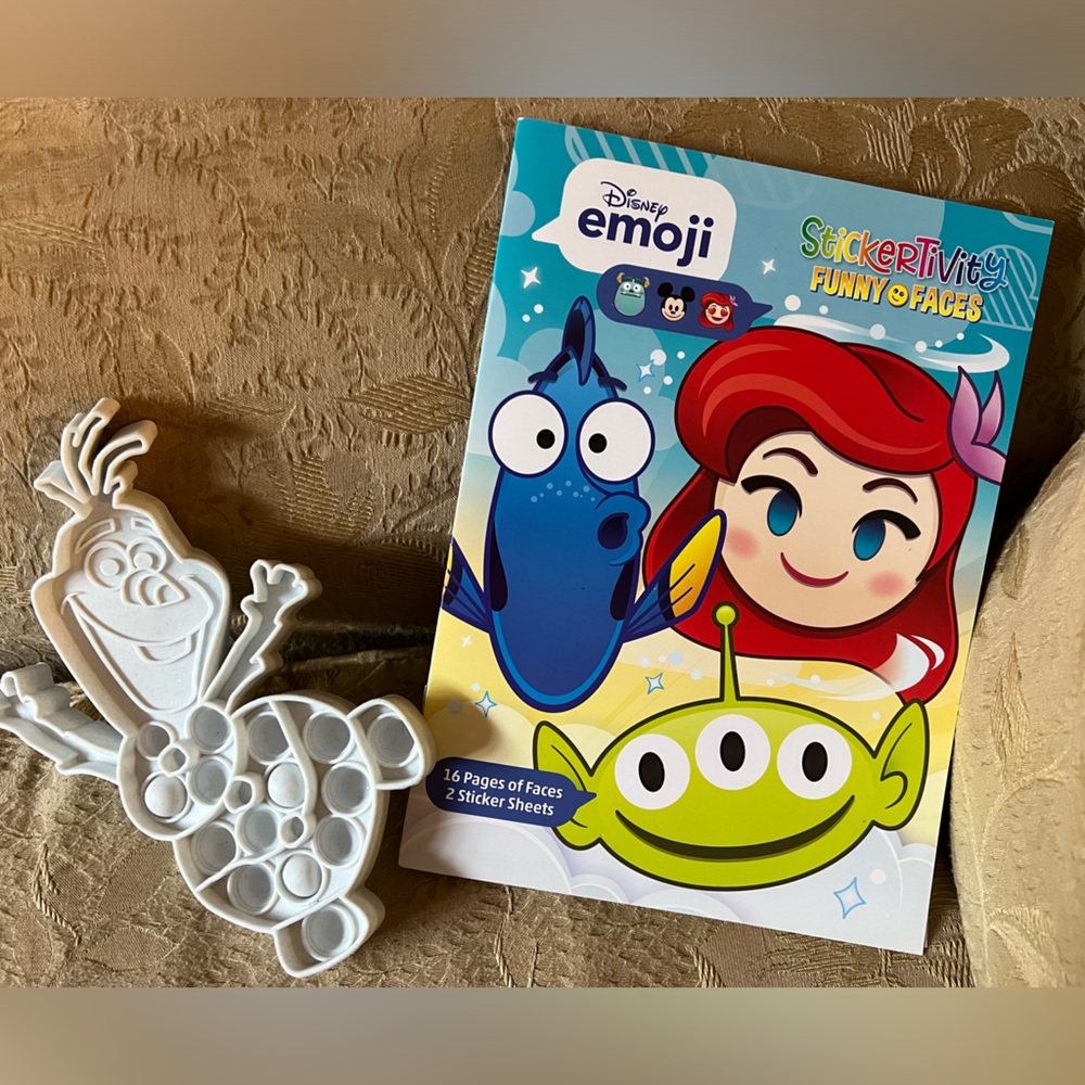 Disney olaf pop it and sticker book Nwt new
